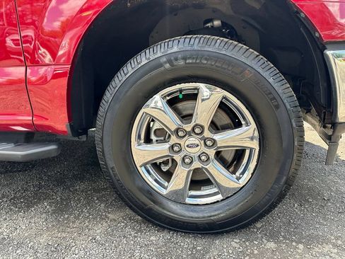 Used 2018 Ford F150 XLT w/ Equipment Group 302A Luxury AWD/4WD image 38