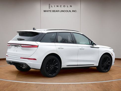 Used 2025 Lincoln Corsair Grand Touring w/ Jet Appearance Package image 5