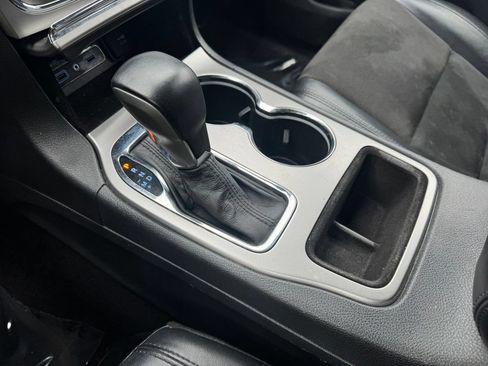 Used 2018 Jeep Grand Cherokee Altitude AWD/4WD image 20