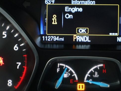 Used 2018 Ford Focus SE w/ Cold Weather Package image 38