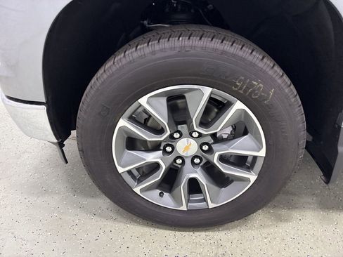 New 2026 Chevrolet Silverado 1500 LT image 9