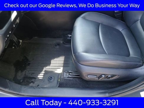 Used 2022 Toyota RAV4 XLE Premium AWD/4WD image 21