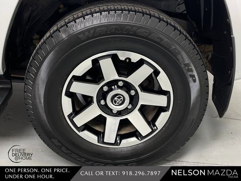 Used 2022 Toyota 4Runner TRD Off-Road image 12