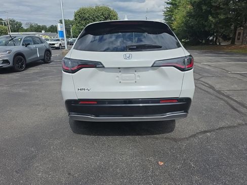 Used 2024 Honda HR-V EX-L image 6