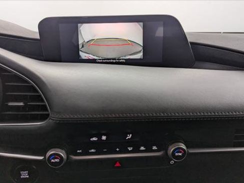 Used 2024 MAZDA MAZDA3 s image 31