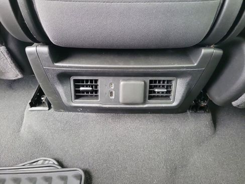 Used 2024 Chevrolet Silverado 1500 LT AWD/4WD image 12