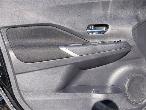 Used 2024 Nissan Kicks SV image 9