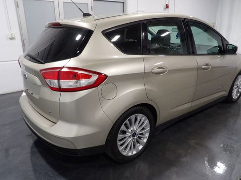 Used 2017 Ford C-MAX Energi SE FWD image 4