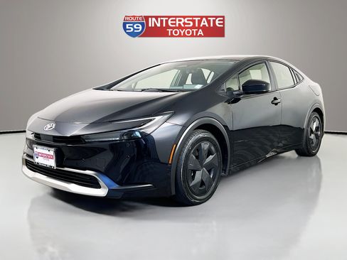 Used 2026 Toyota Prius Plug-In Hybrid FWD image 3