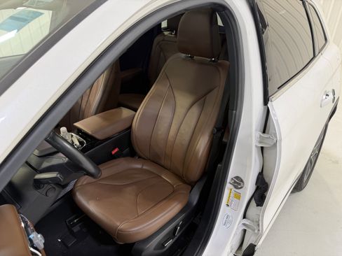 Used 2023 Lincoln Nautilus Reserve w/ Luxury Package FWD image 11