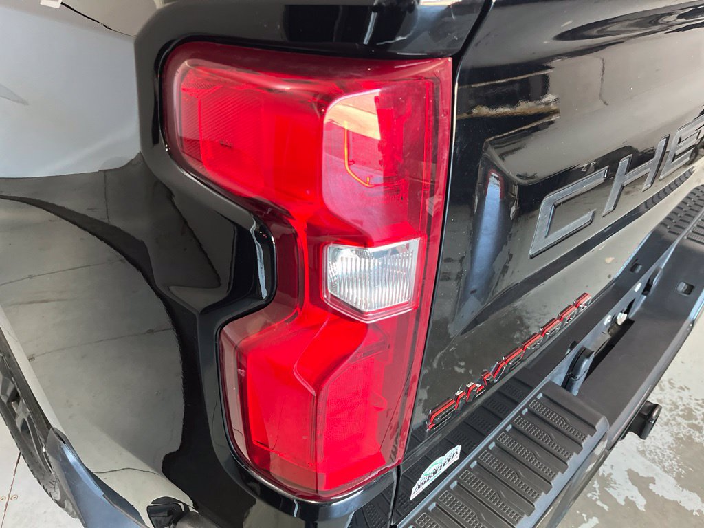 Used 2023 Chevrolet Silverado 1500 RST w/ Redline Edition AWD/4WD image 43