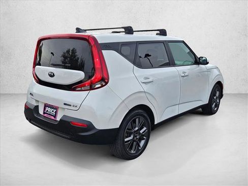 Used 2021 Kia Soul EX image 5