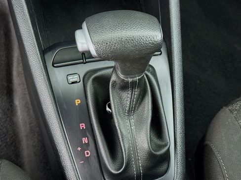 Used 2022 Kia Rio S image 19