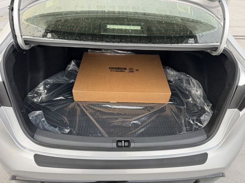 New 2026 Toyota Corolla SE FWD image 9