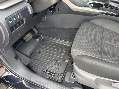 Used 2023 Mitsubishi Eclipse Cross LE image 30