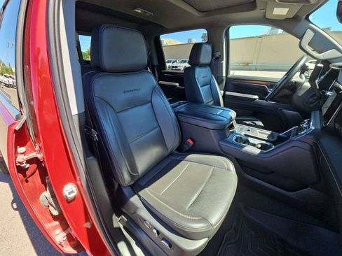 Used 2024 GMC Sierra 3500 Denali w/ Denali Reserve Package AWD/4WD image 18