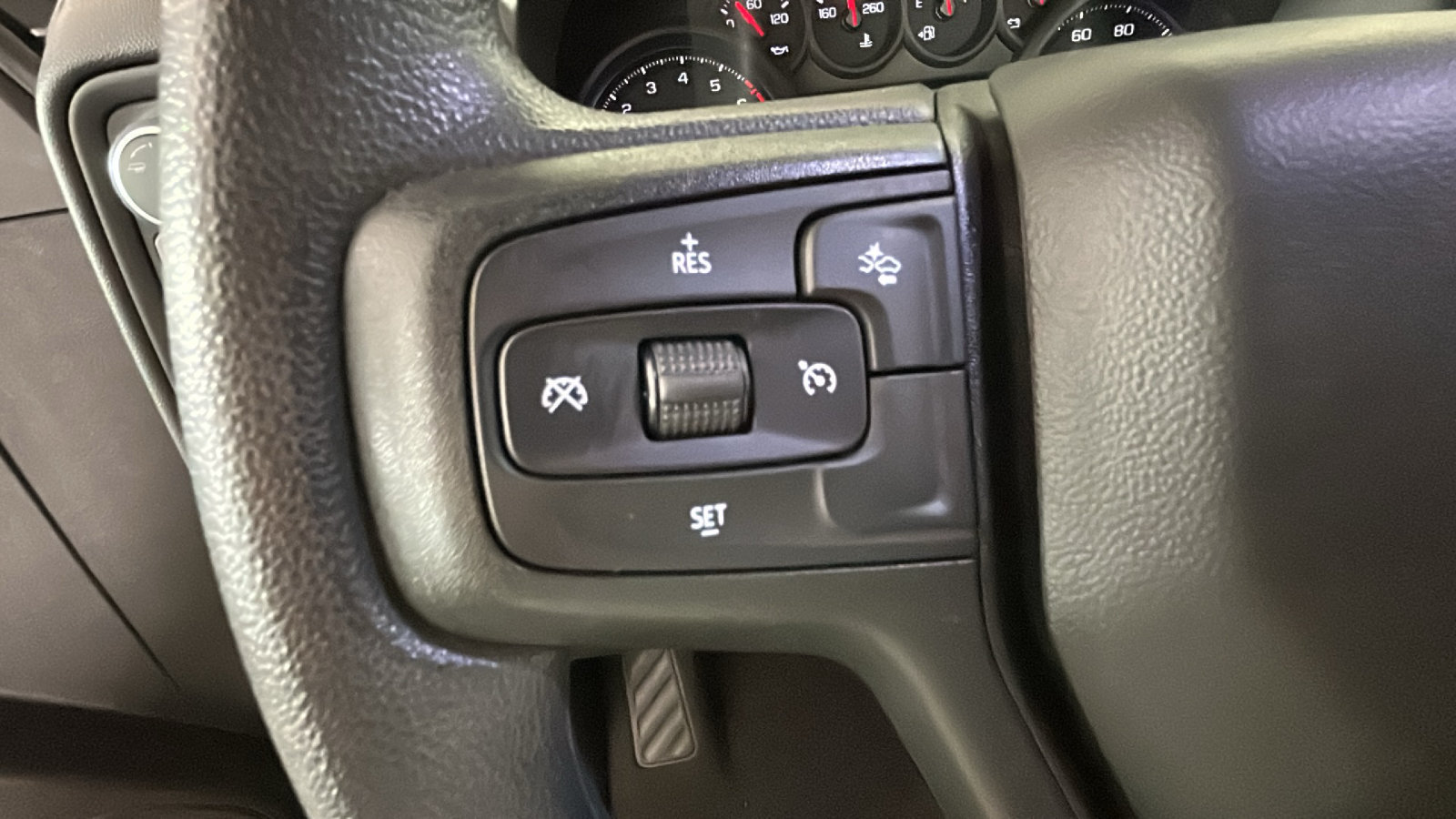 Used 2026 Chevrolet Silverado 1500 Custom Trail Boss w/ Turbomax Blackout Package AWD/4WD image 17