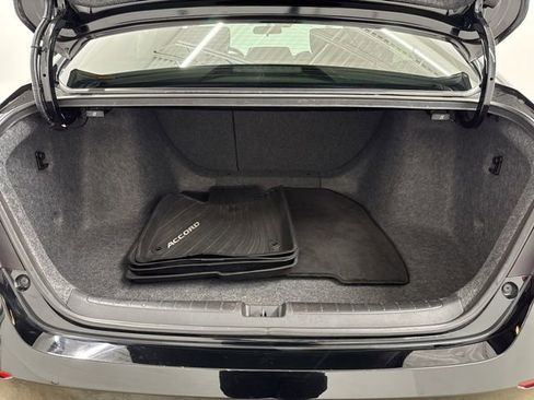 Certified 2018 Honda Accord EX image 31