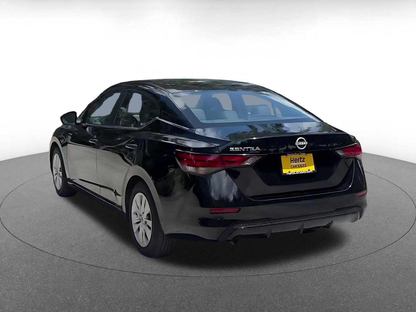 Used 2025 Nissan Sentra S FWD image 10