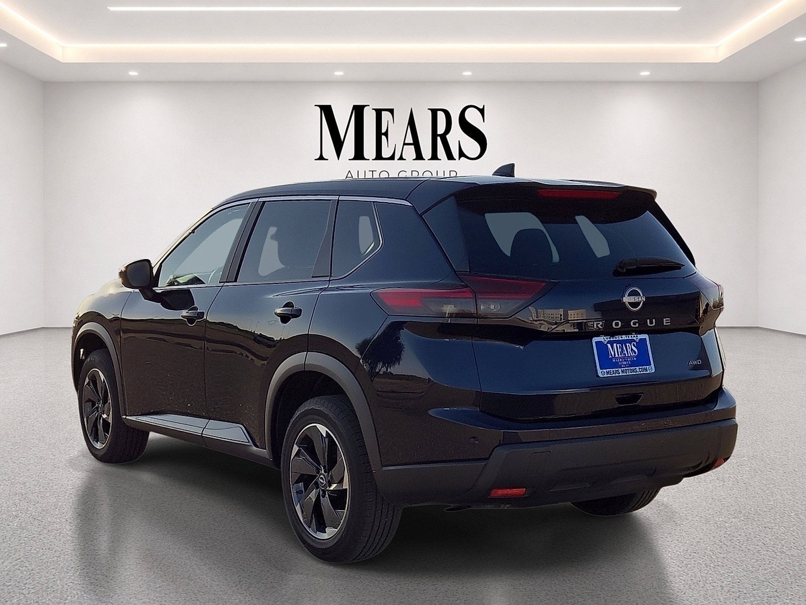Used 2025 Nissan Rogue SV AWD/4WD image 3