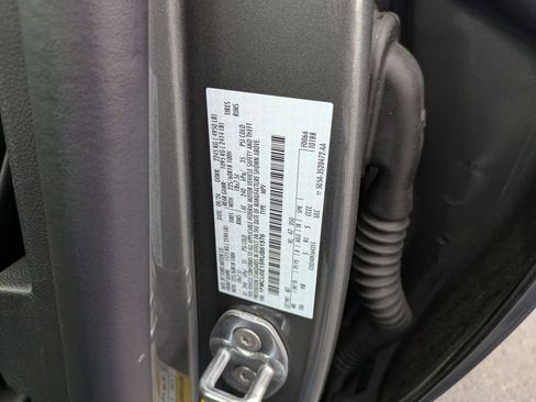 New 2024 Ford Escape SE image 51