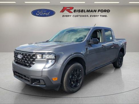 New 2025 Ford Maverick XLT w/ XLT Luxury Package AWD/4WD image 2