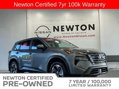 Used 2025 Nissan Rogue SV FWD image 25