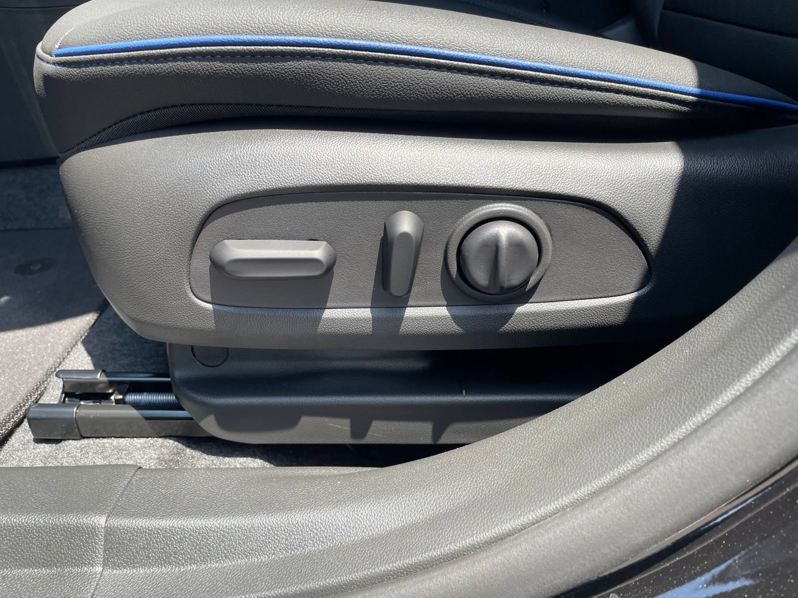 New 2026 Buick Envista Sport Touring w/ Convenience I Package FWD image 14