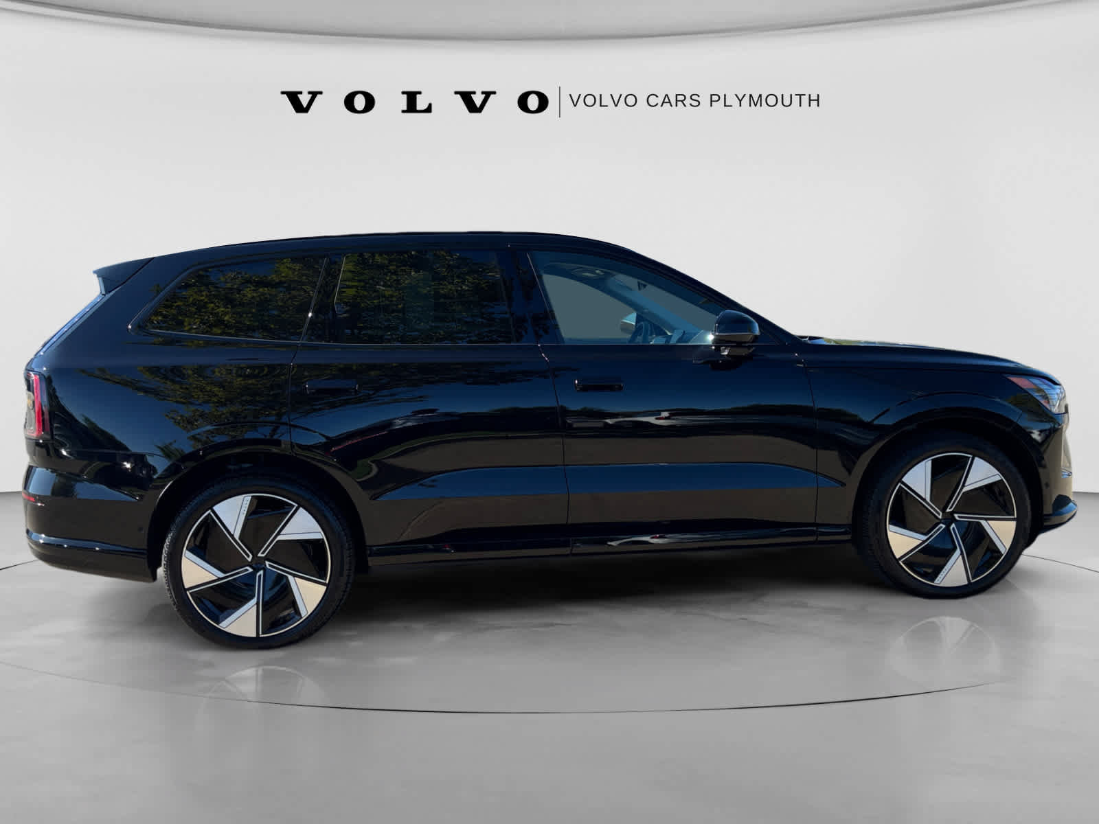 Used 2025 Volvo EX90 Ultra w/ Protection Package Premier AWD/4WD image 8