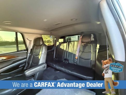 Used 2016 Cadillac Escalade Premium RWD image 26