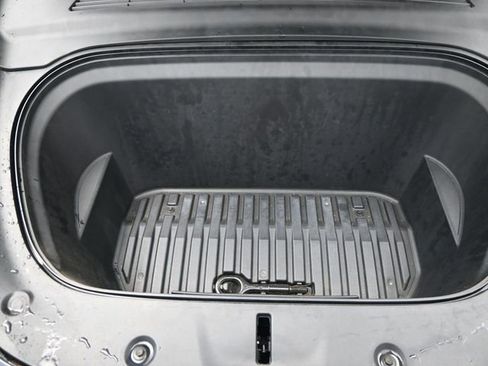 Used 2021 Tesla Model Y Performance image 19