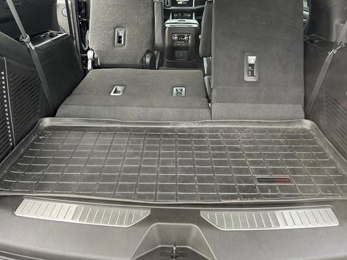 Used 2023 GMC Yukon Denali w/ Max Trailering Package image 16