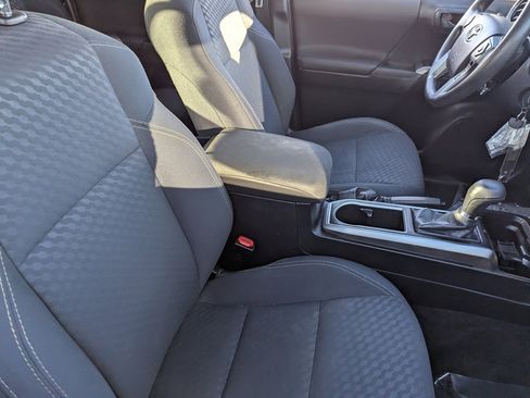 Used 2021 Toyota Tacoma SR5 image 11