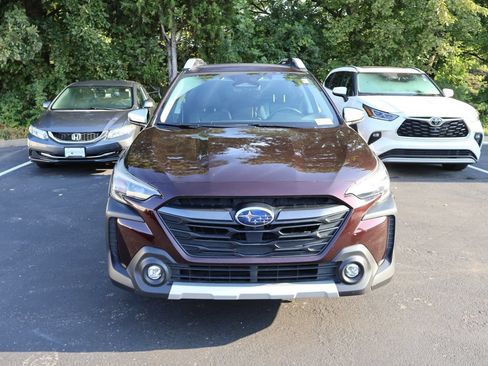 Used 2023 Subaru Outback Touring XT AWD/4WD image 2