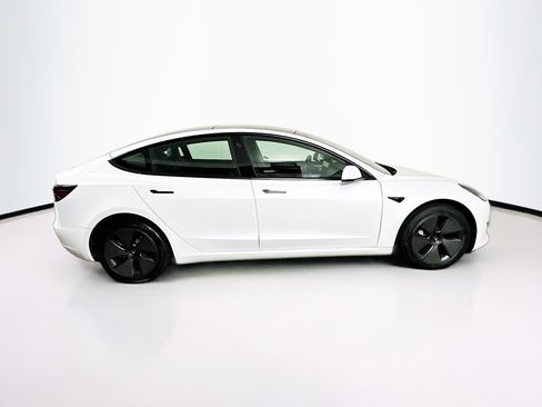 Used 2023 Tesla Model 3 Standard Range image 10