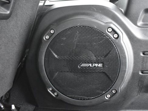 Used 2018 Jeep Wrangler Unlimited Sahara image 17