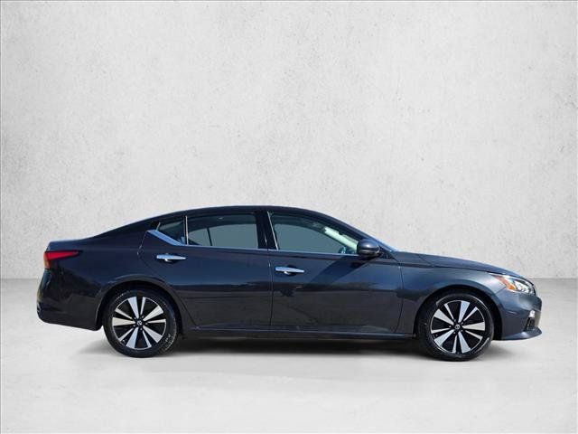Used 2020 Nissan Altima 2.5 SL FWD image 6