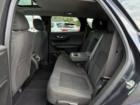 Used 2022 Chevrolet Blazer LT AWD/4WD image 15
