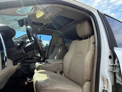 Used 2016 RAM 2500 Laramie w/ Convenience Group AWD/4WD image 17