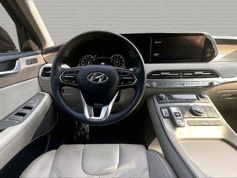 Used 2022 Hyundai Palisade Limited FWD image 7