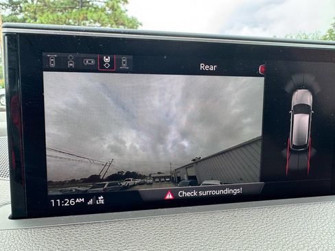 Used 2018 Audi Q7 3.0T Prestige w/ Prestige Package image 17