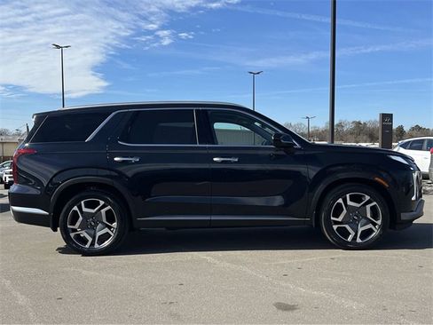 Used 2023 Hyundai Palisade Limited image 43