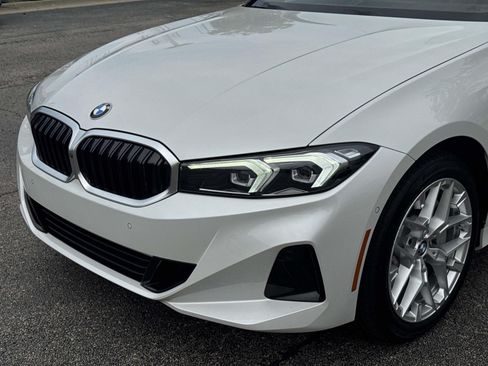 Used 2025 BMW 330i xDrive Sedan AWD/4WD image 10