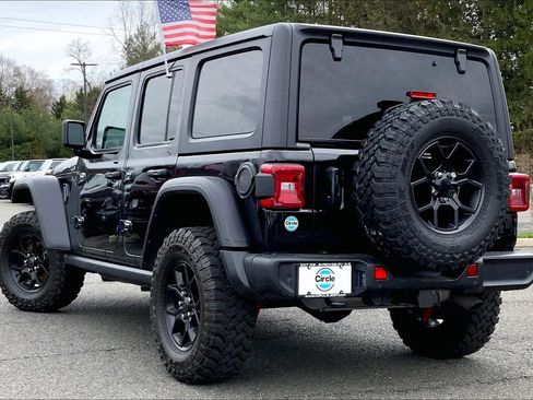 Certified 2024 Jeep Wrangler Willys image 11