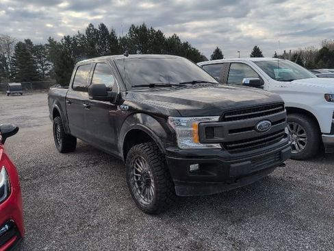Used 2018 Ford F150 XLT w/ Equipment Group 302A Luxury image 3