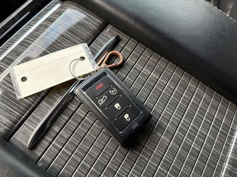 Used 2022 Jeep Wagoneer Series II w/ Premium Group I image 31