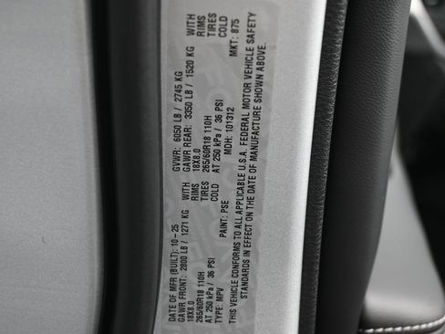 New 2025 Jeep Grand Cherokee Laredo image 18