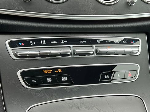 Used 2023 Mercedes-Benz E 350 4MATIC Sedan image 30