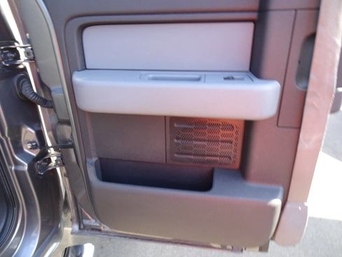 Used 2013 Ford F150 XLT w/ XLT Chrome Pkg image 37