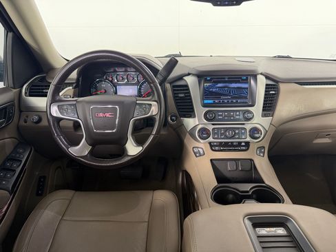 Used 2017 GMC Yukon XL SLT w/ Open Road Package RWD image 31